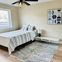 Lee's room