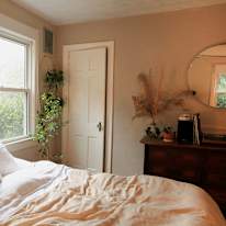 Hannah's room