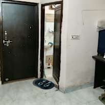 Saloni's room