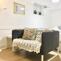 VH Rentals's room