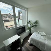 Housingfouryou's room