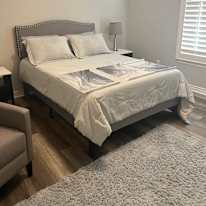 Joy’s  Rentals's room