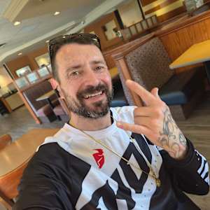 CHRISTOPHER SHANE SMITH