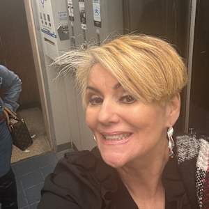 Toni Mcelroy
