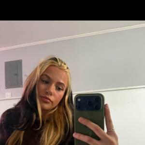 isabelle Ashley