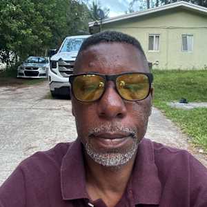Howard Israel