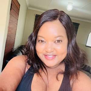 Dansile Makhubalo