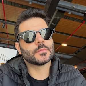 Thom Carvalho
