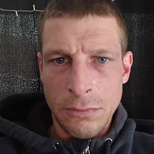 David R Lightbody
