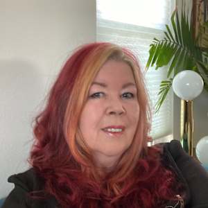 Linda Hooper