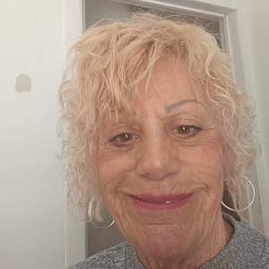 Paula Kelly