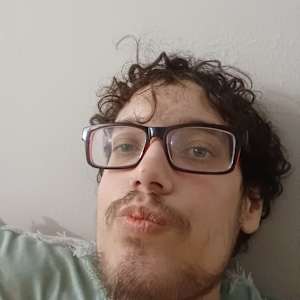 Luis C