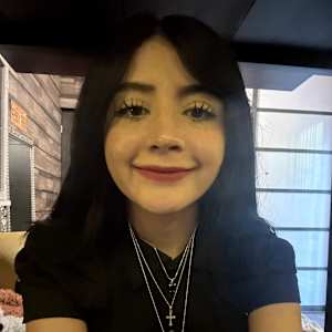 Daphne Mendoza