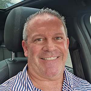 Daniel L Edney