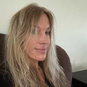 Deanna Schneider