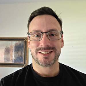 Erik Salas