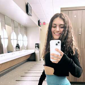 Nayely Vallejo