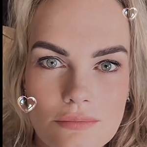 Suzanne Van Der Walt