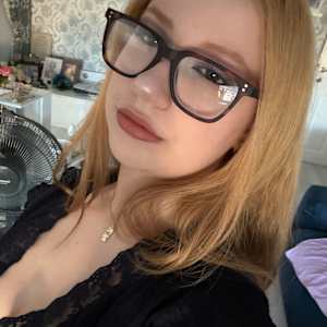 zeynep tastan