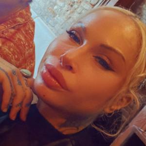 Nicole