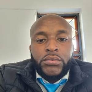 Siyasanga Dukuza