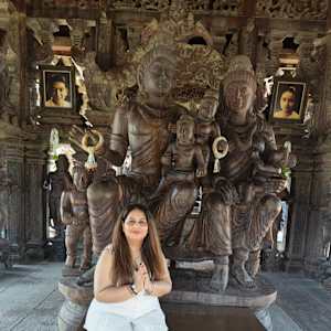 Meenakshii  Sharma