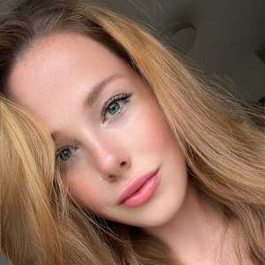 Jacqueline B