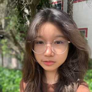 Betsy Tran