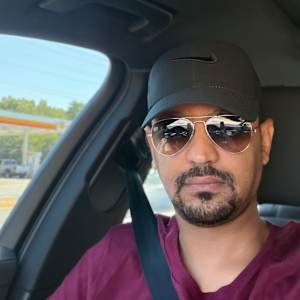 Mo