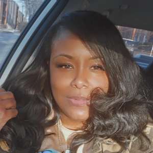 Vyvian Lenee Carter