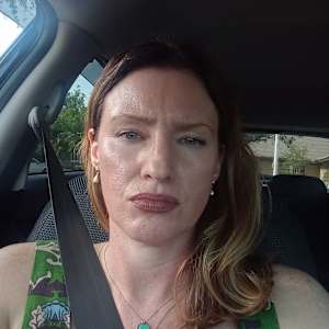 angela