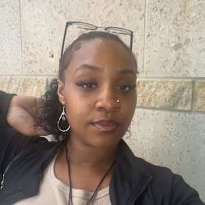 Kyah R