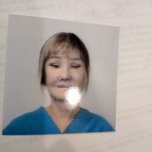 Lesley H Lee