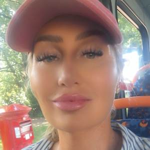 Miss julia metcalfe