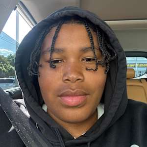 Ashton Debraux