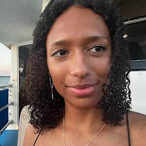 Leialoha Akalaonu