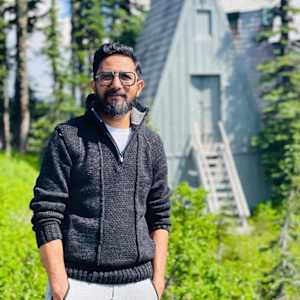 Deependra Giri