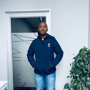 Mandla Nkosi