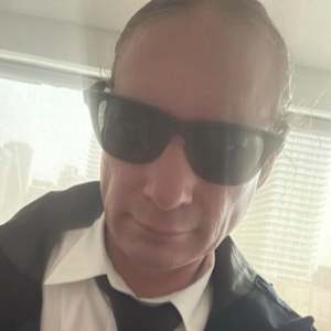 Simon Scott