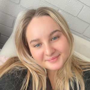 Alyxia