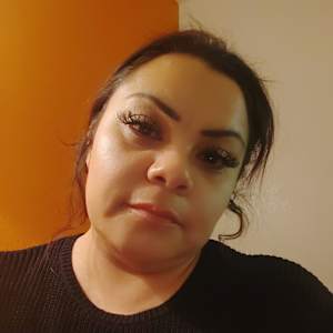 RAMONA J Gomez