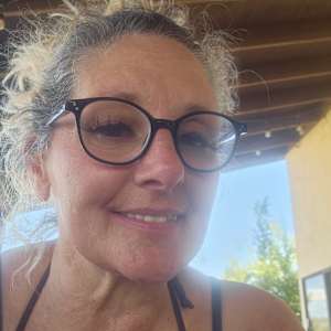 Anna Dove Frankos