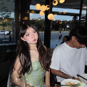 Vivian Zhong