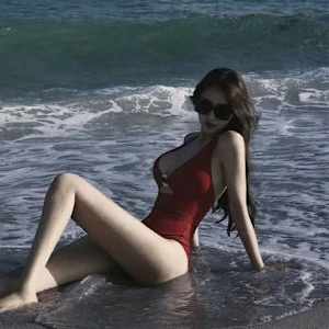 AAnna
