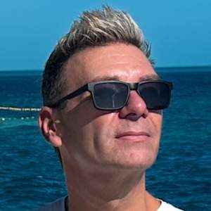 Scott W Baxter