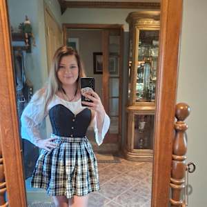 Abigail Parton