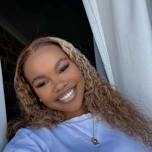 Zikhona Tshem