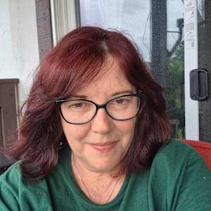 Kathryn L Glenn