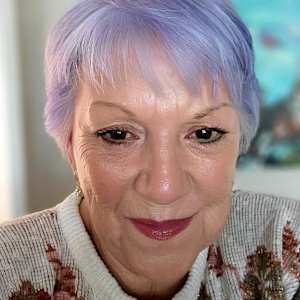 Rosanne Thompson