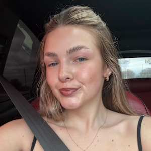 Ella Bleeker